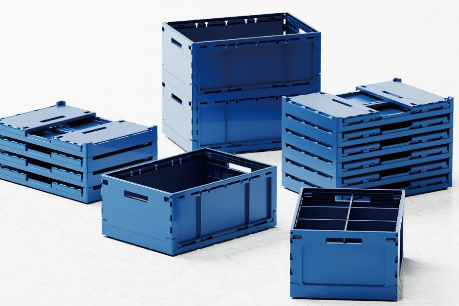 Collapsible industrial plastic containers